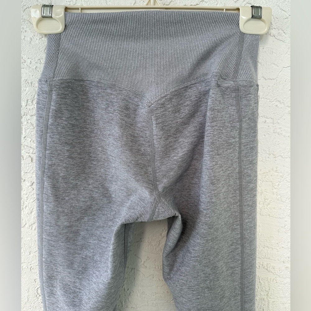 ALO Yoga High-Waist Alosoft Lounge Legging Heather Gray XS - Picture 13 of 15